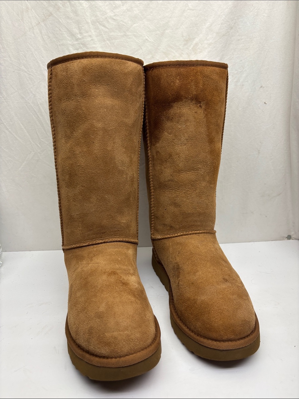 UGG Classic Women's Tall Suede Winter Boots, SZ 9, box 2G